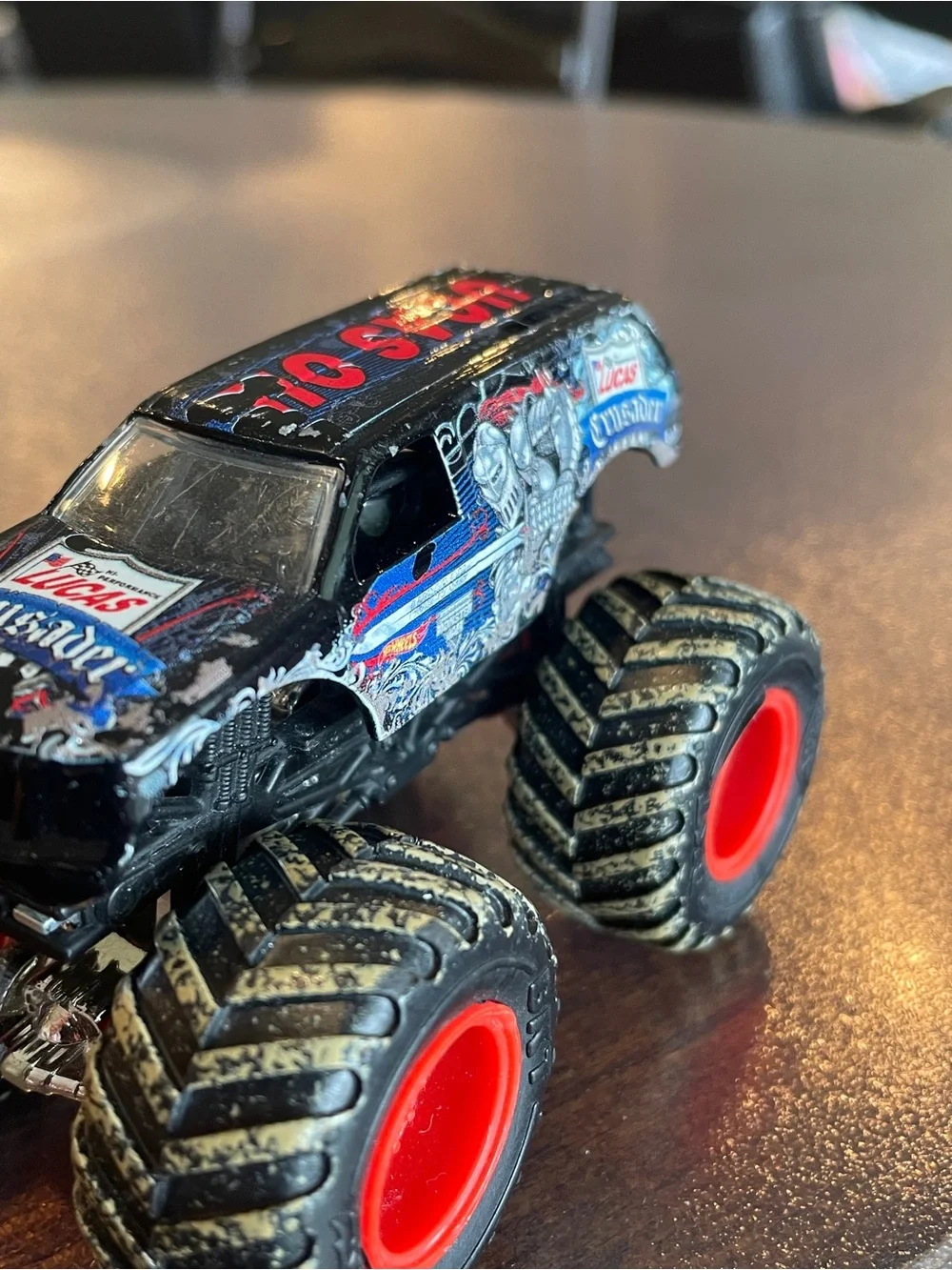 Hot Wheels Monster Jam Lucas Oil Crusader Diecast Monster Truck 1:64 Scale